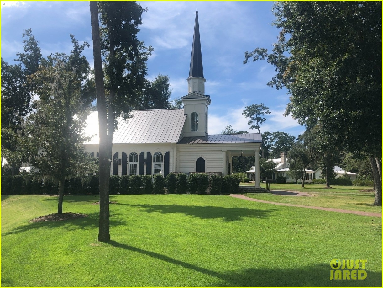 Justin Bieber & Hailey Baldwin Officially Get Married Again in South