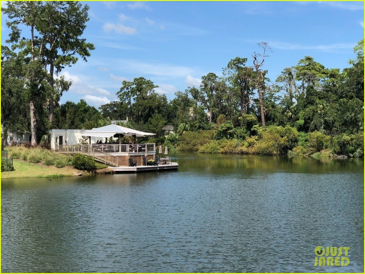Justin Bieber & Hailey Baldwin Officially Get Married Again in South