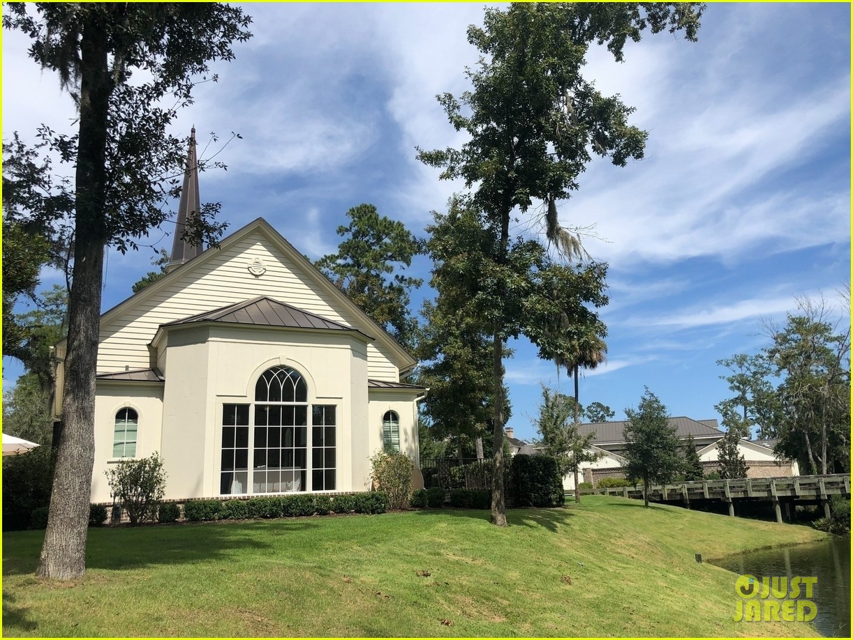 Justin Bieber & Hailey Baldwin Officially Get Married Again in South