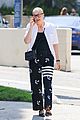 selma blair is all smiles while strolling in la amid ms battle 01