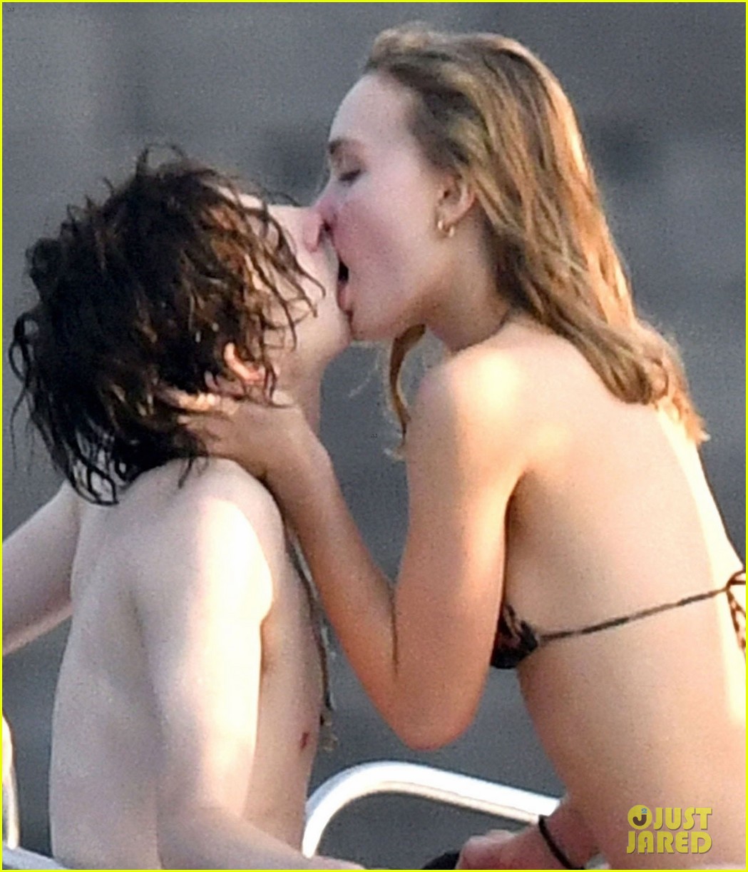 timothee chalamet lily rose depp pda in italy 02