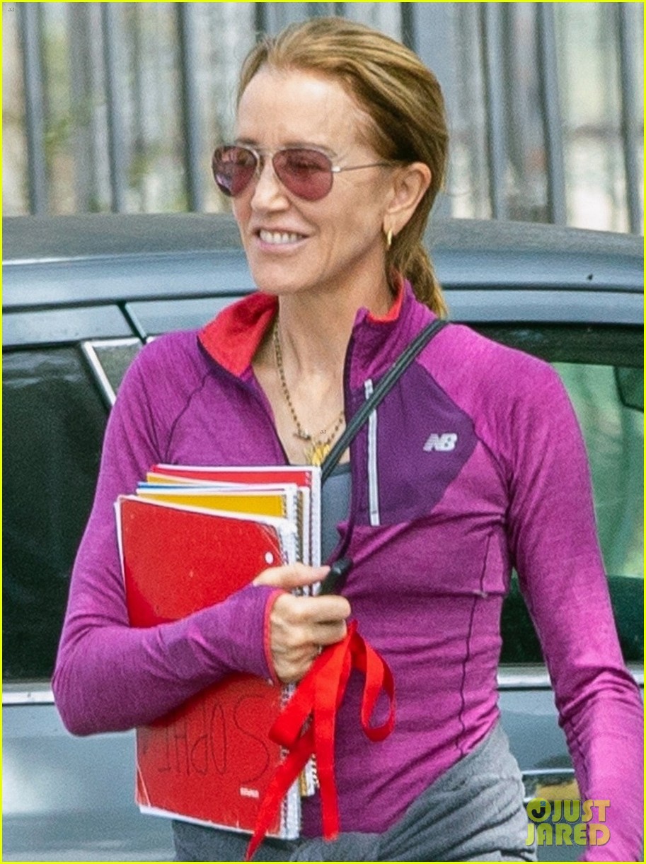 felicity huffman is all smiles while out with friends after jail sentencing 024353216