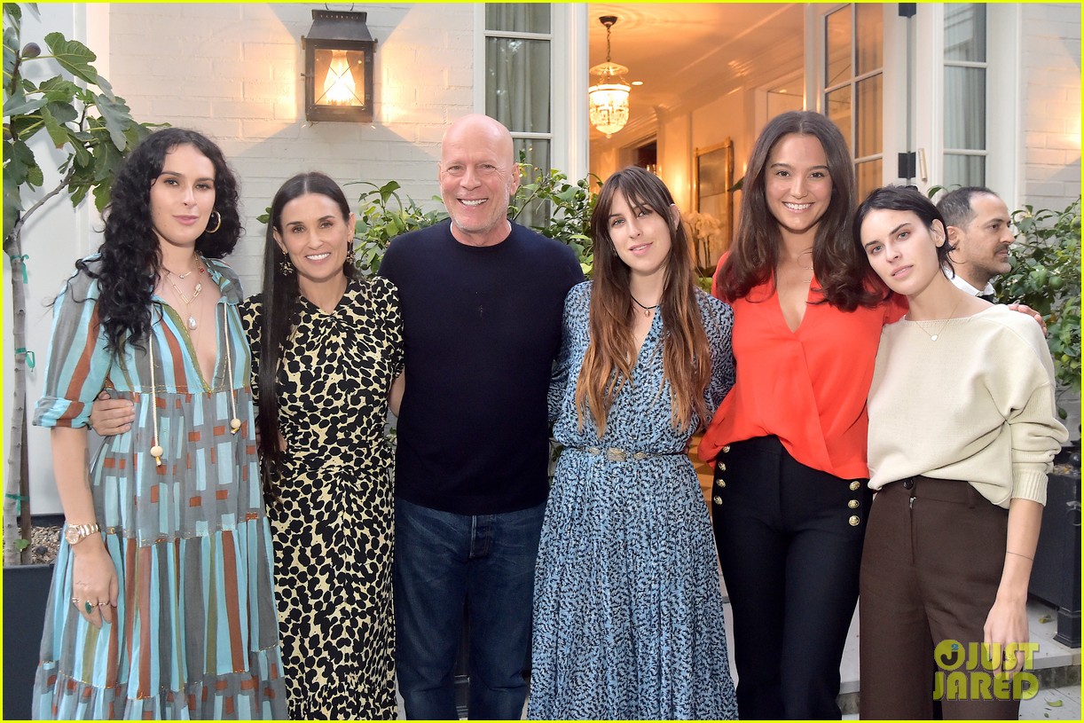 demi moore had the support of kids ex husband bruce willis inside out book launch 054359602