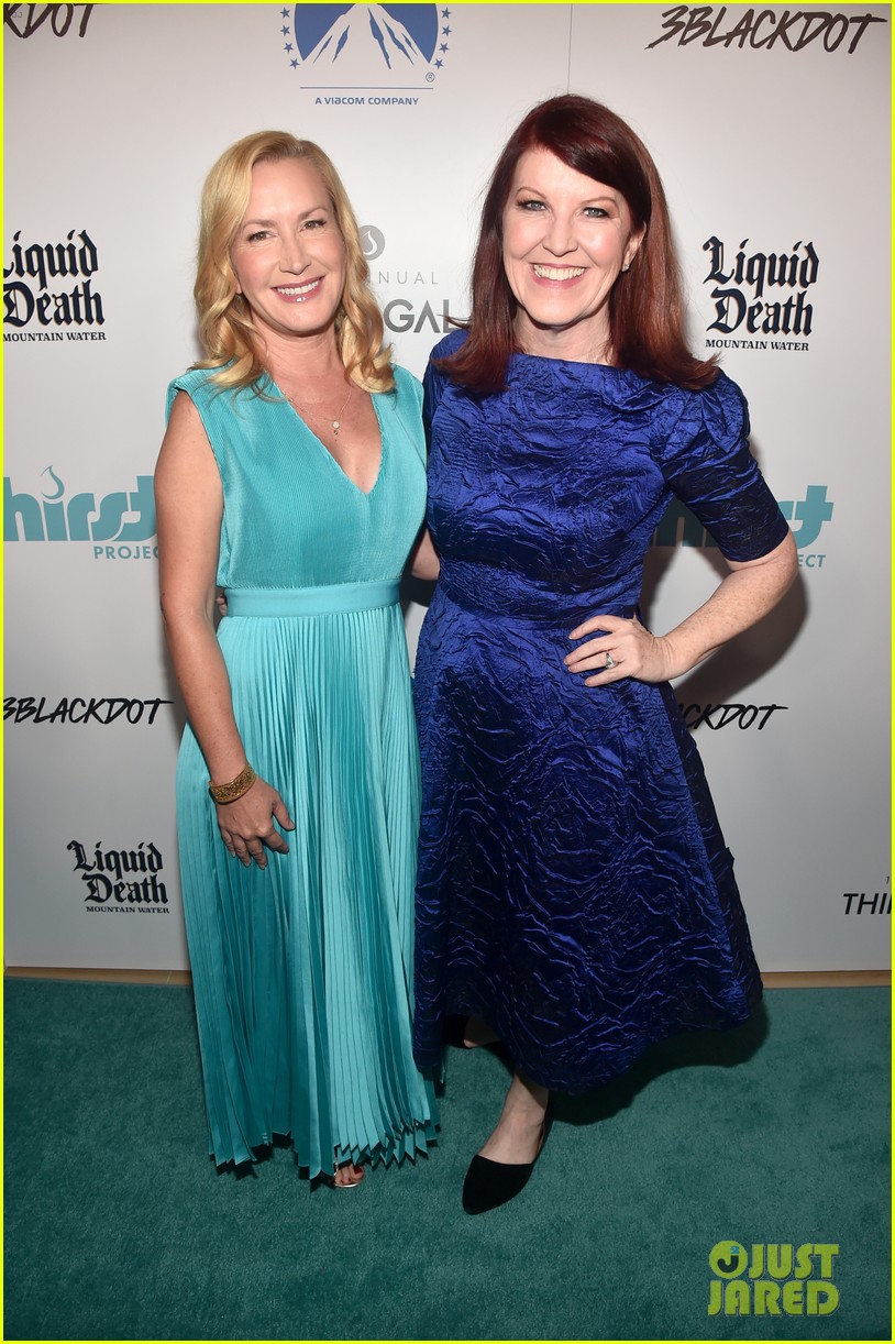 the office jenna fischer angela kiney kate flannery thirst gala 124362223