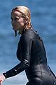 reese witherspoon goes surfing 06