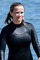 reese witherspoon goes surfing 08