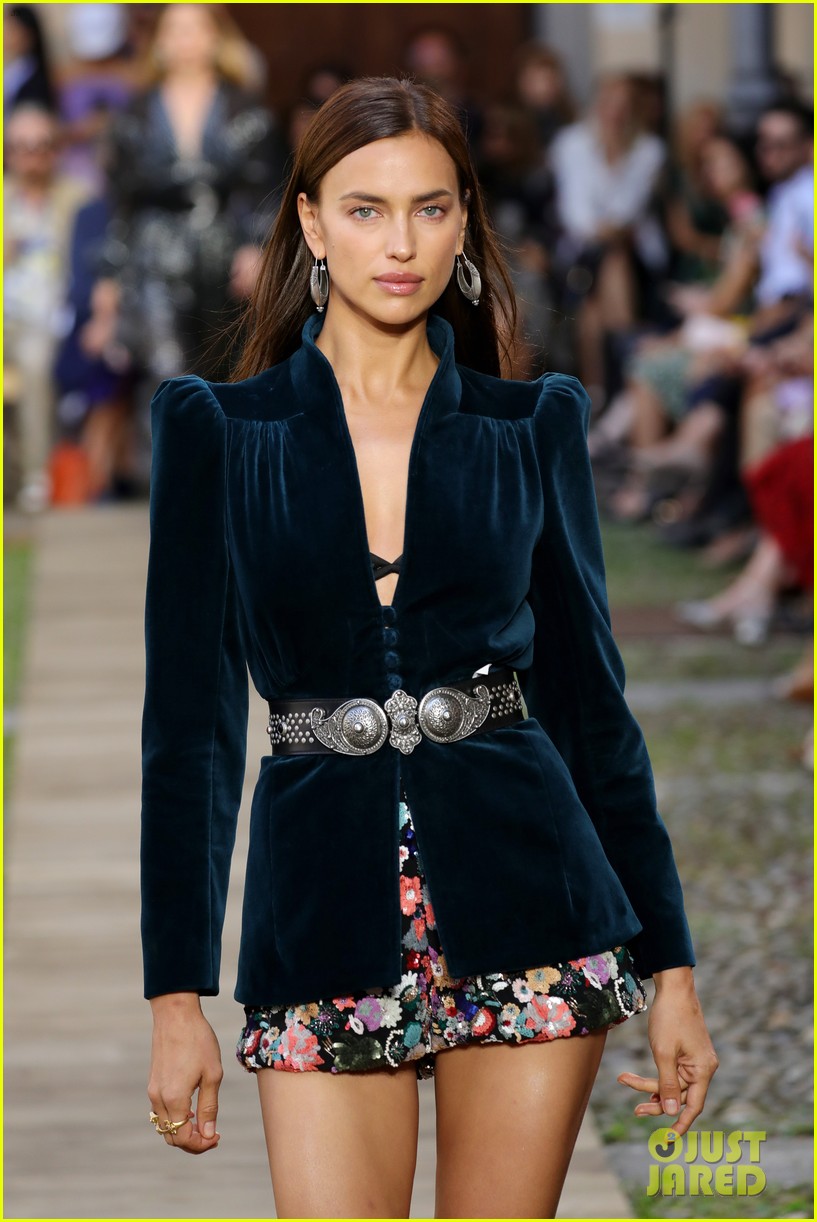 irina shayk continues milan fashion week on etro runway 014356111