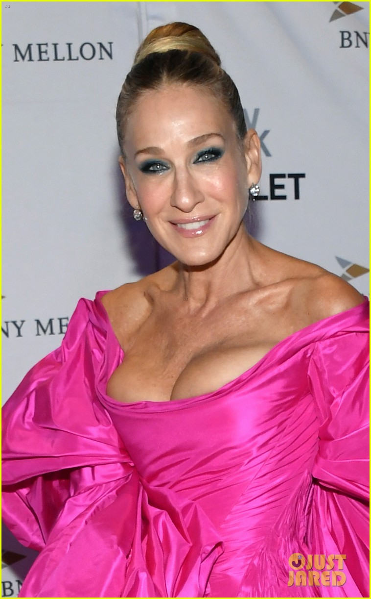 sarah jessica parker wows in pink gown nyc ballet fall fashion gala 114361183
