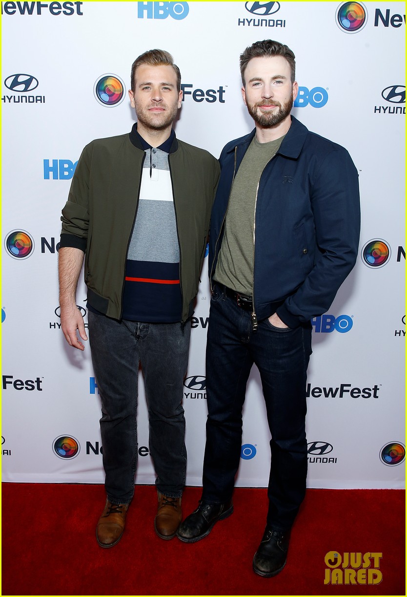 chris evans supports brother scott evans sell by premiere 10
