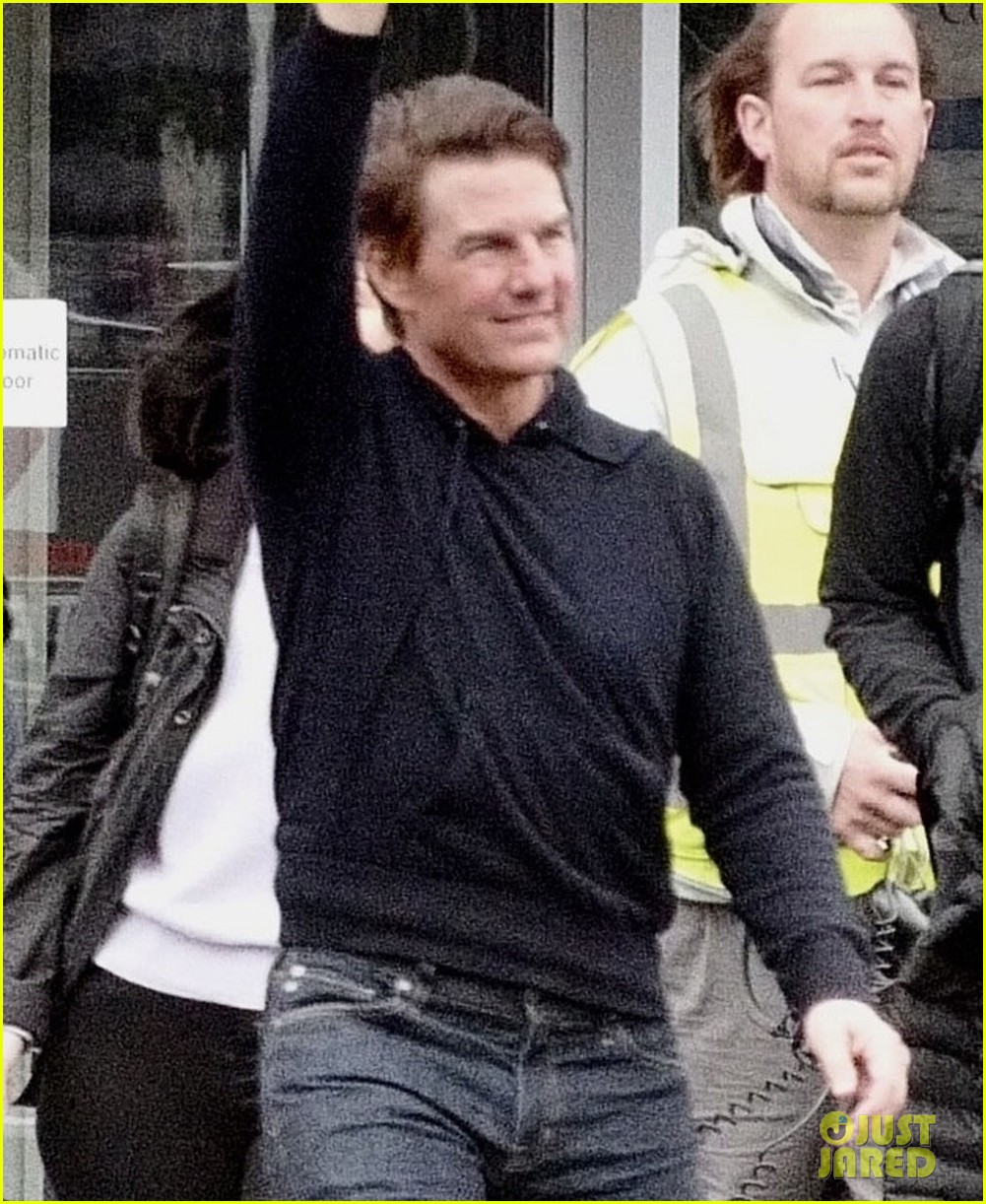 Tom Cruise Makes Rare Public Appearance with Son Connor Photo 4370135