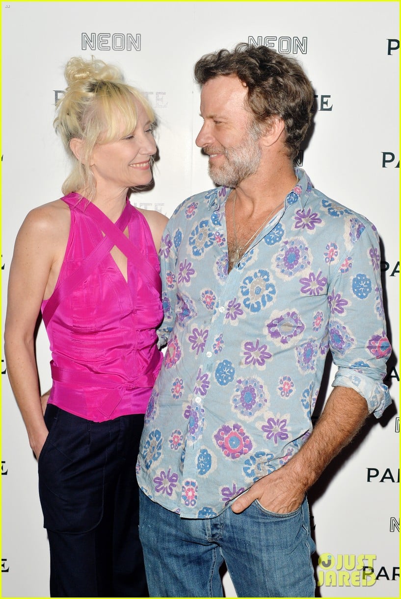 Anne Heche & Thomas Jane Couple Up for 'Parasite' Premiere: Photo ...