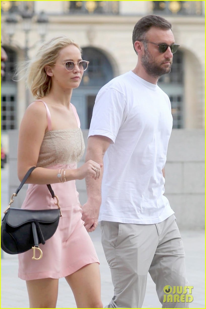 Jennifer Lawrence Marries Cooke Maroney in StarStudded Wedding in
