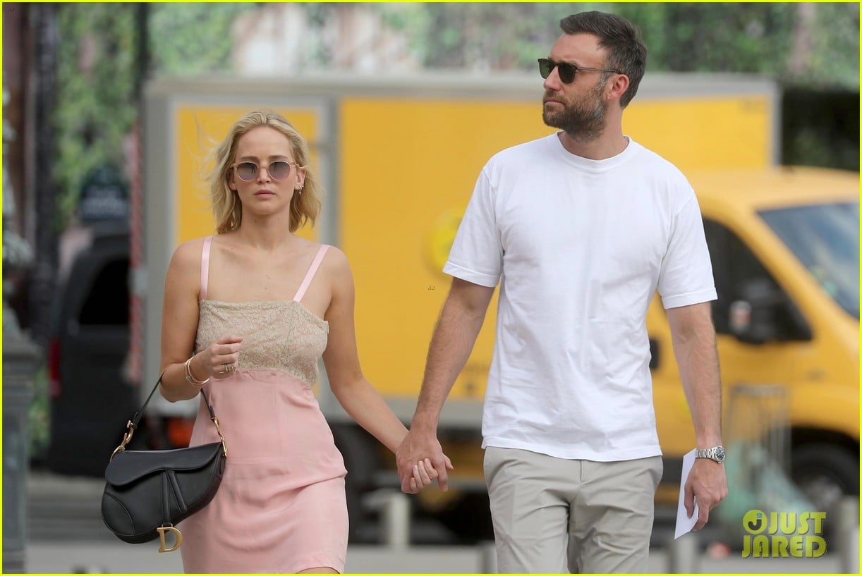 Jennifer Lawrence Marries Cooke Maroney in StarStudded Wedding in