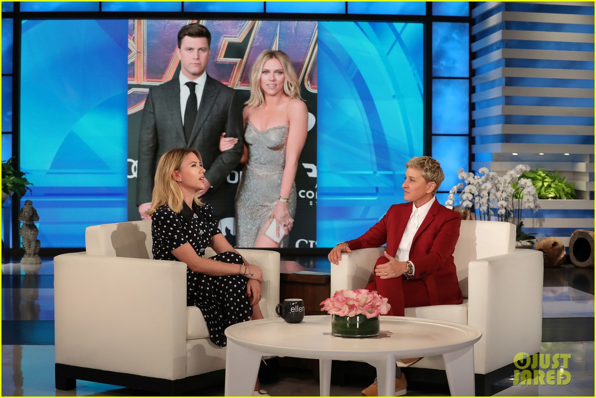 Scarlett Johansson Tells 'Ellen' She Was 'Surprised' by Colin Jost's(02)