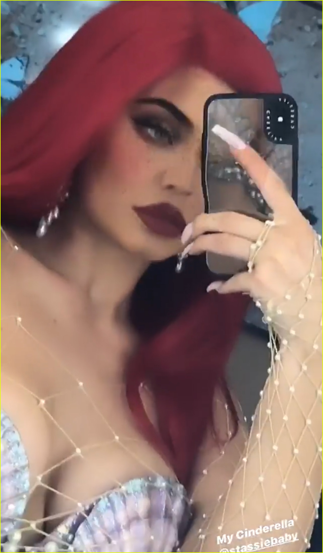 kylie jenner dresses as super sexy ariel from the little mermaid for halloween 024379565