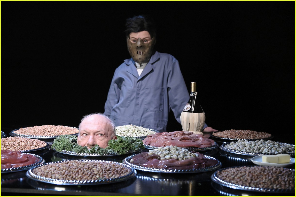 Kelly Ripa & Ryan Seacrest Wear So Many Costumes for Epic Halloween ...