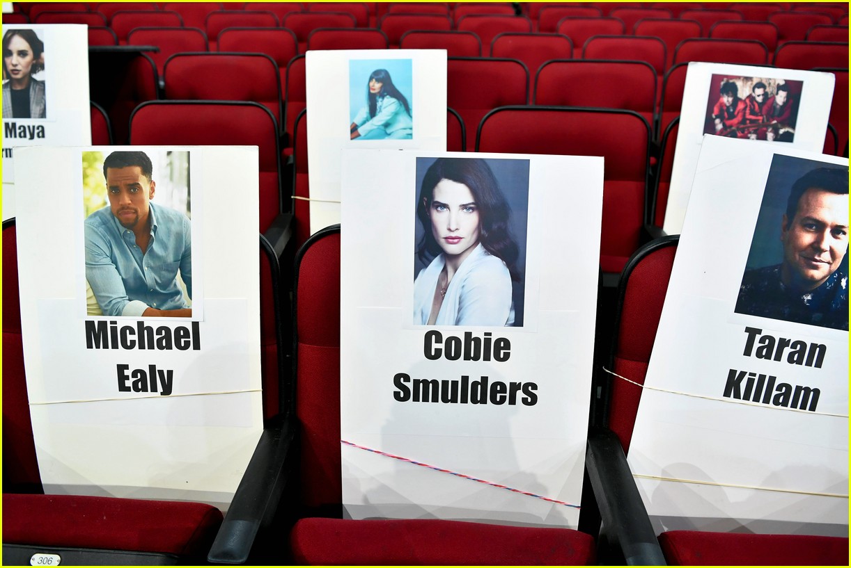 AMAs 2019 Seating Chart Revealed See Where Taylor Swift, Selena Gomez