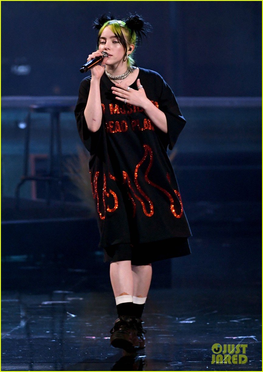 Billie Eilish Performs 'All The Good Girls Go To Hell' at American