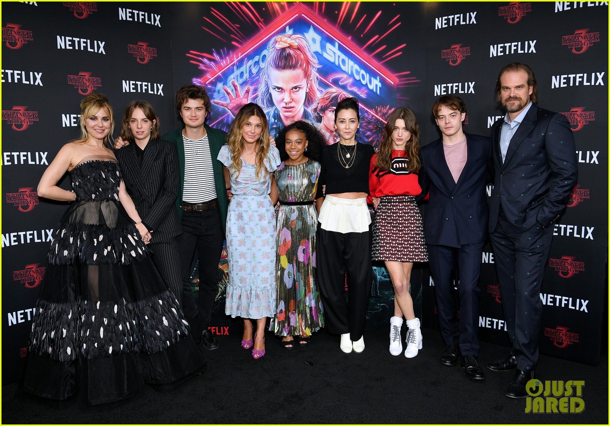 stranger things cast gets silly at season 3 nyc screening 034386623
