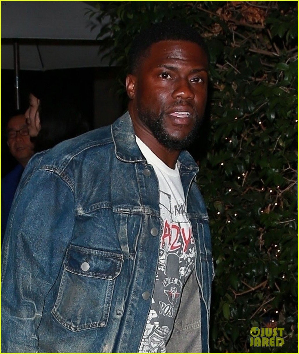 Kevin Hart Makes Rare Appearance, Two Months After Car Accident Photo