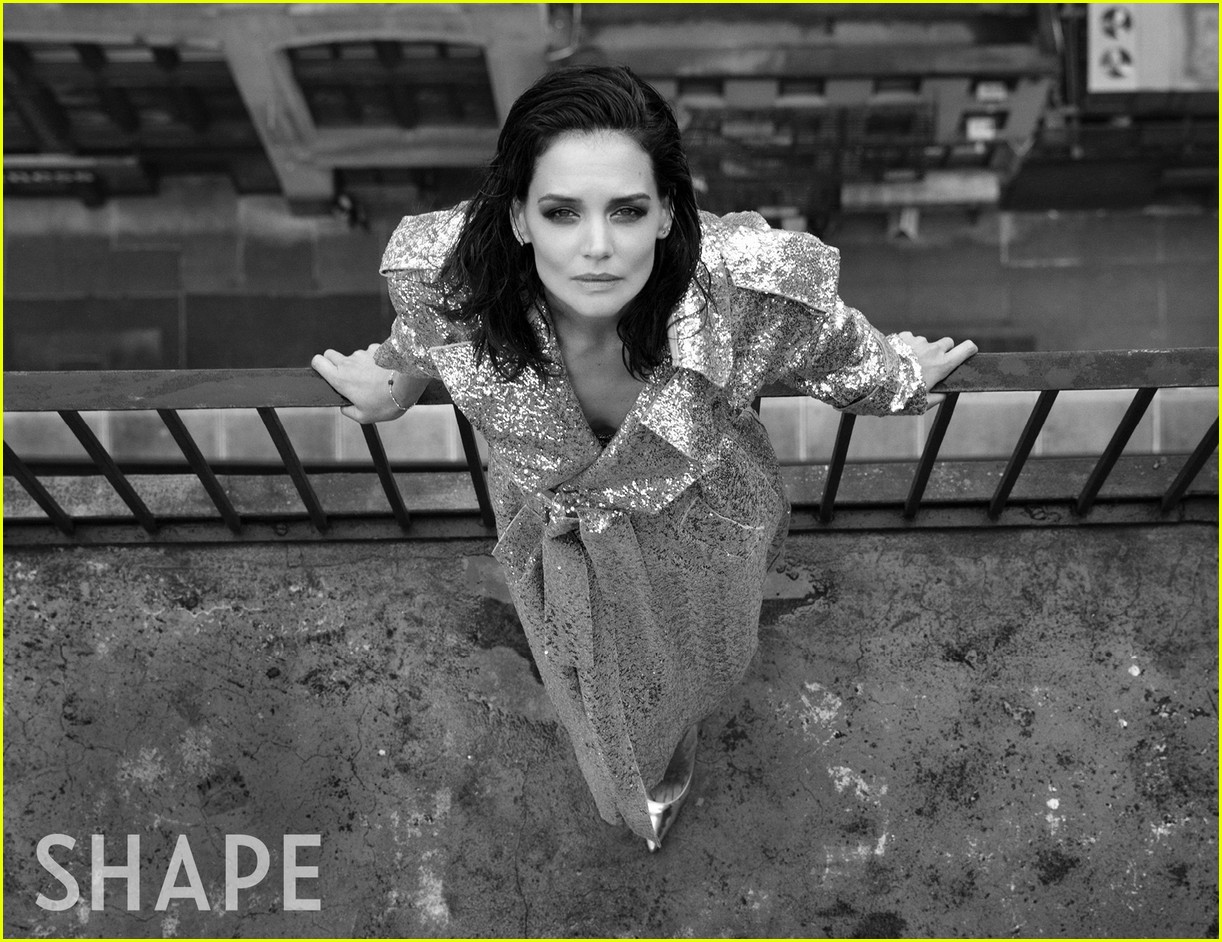 Katie Holmes Reveals What She Won't Force Suri to Do: Photo 4383103 | Katie  Holmes, Magazine Photos | Just Jared: Entertainment News, image size:1222x942