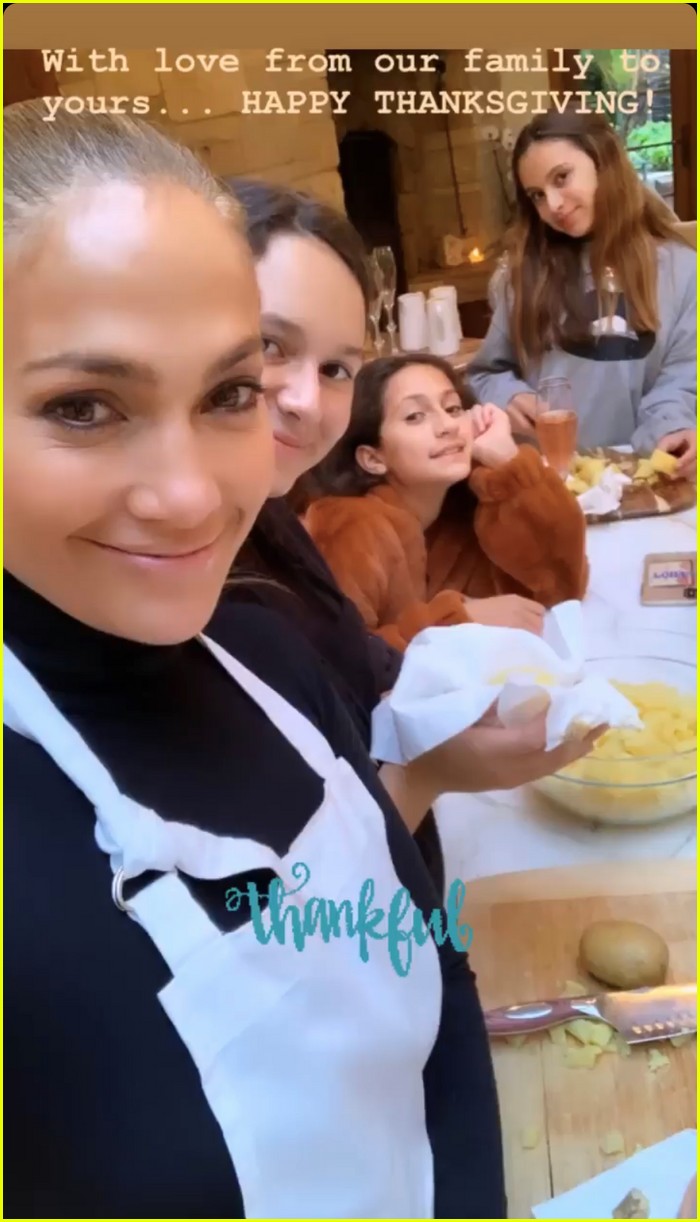 Jennifer Lopez & Alex Rodriguez Cook Up Thanksgiving Dinner with Their