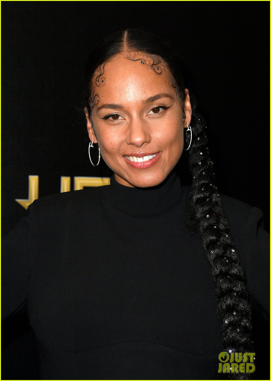 alicia keys honors pharrell williams letter to my godfather at hollywood film awards 2019 314381762