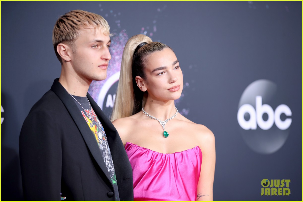 Dua Lipa & Boyfriend Anwar Hadid Make Red Carpet Debut at AMAs 2019