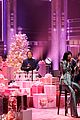 kacey musgraves debuts new holiday song glittery on fallon 01