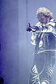 post malone performs with ozzy osbourne travis scott at amas 09