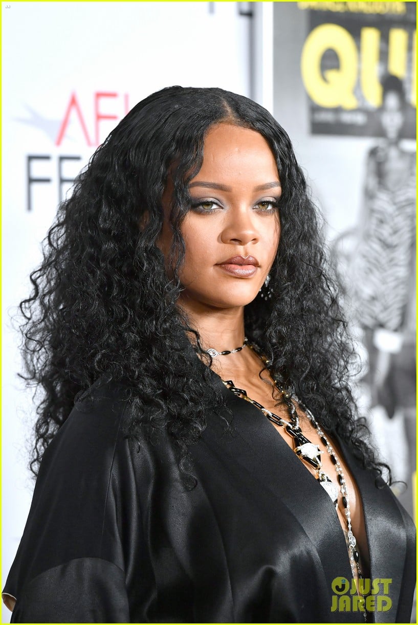 Rihanna Goes Sexy in Silk for 'Queen & Slim' Premiere: Photo 4388452