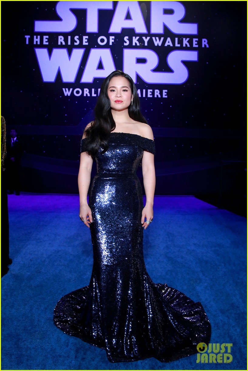 John Boyega & Kelly Marie Tran Reunite at 'Star Wars' Premiere After He