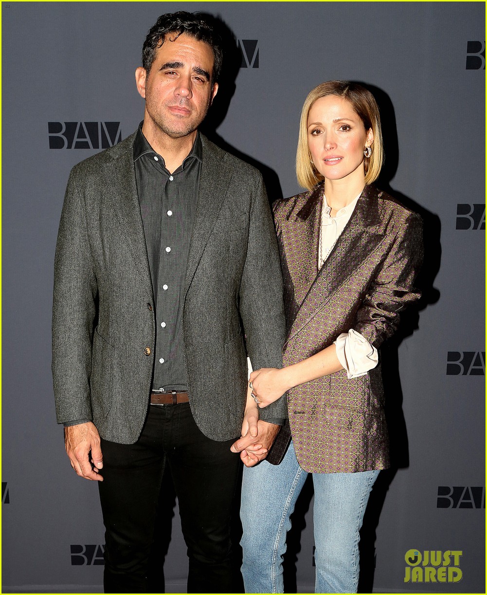 bobby cannavale rose byrne couple up for medea meet the press event 01
