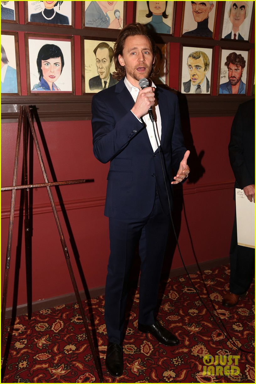tom hiddleston honored with caricature for betrayal broadway performance 044398752