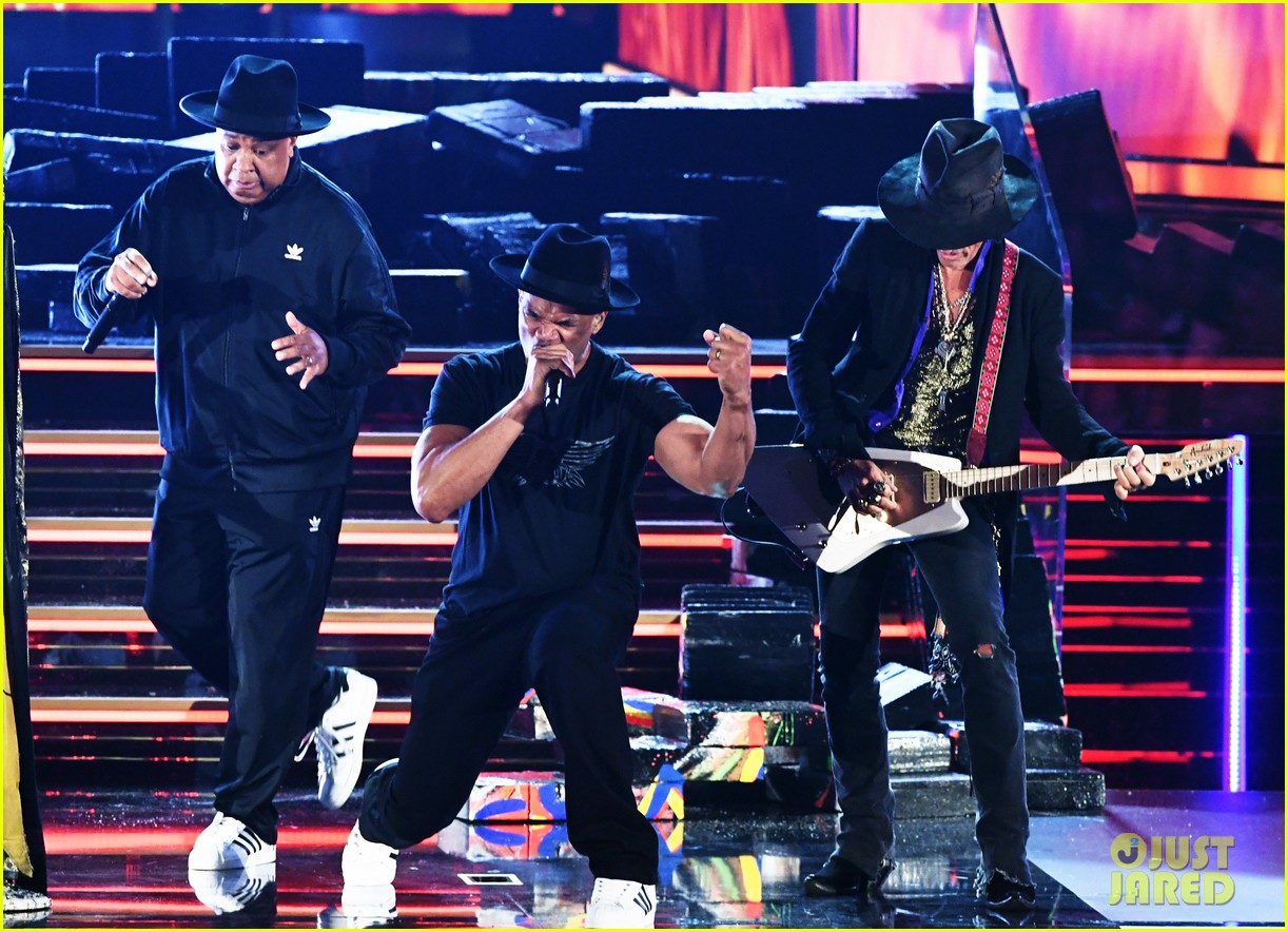 Aerosmith & RunDMC Perform Together at the Grammys 2020 Photo 4424033