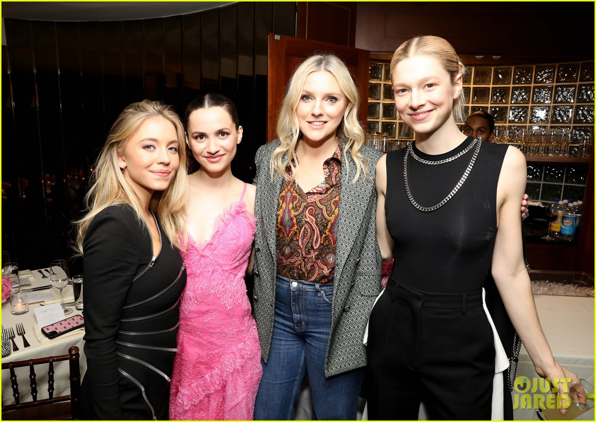 caitriona balfe michelle dockery more get together at instyles badass women dinner 02