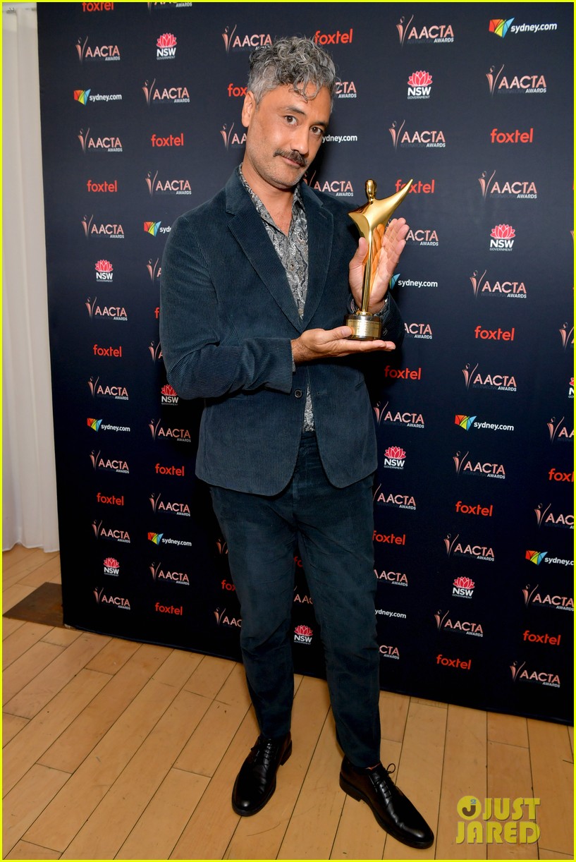 adam driver wins best actor at aacta awards 024409037
