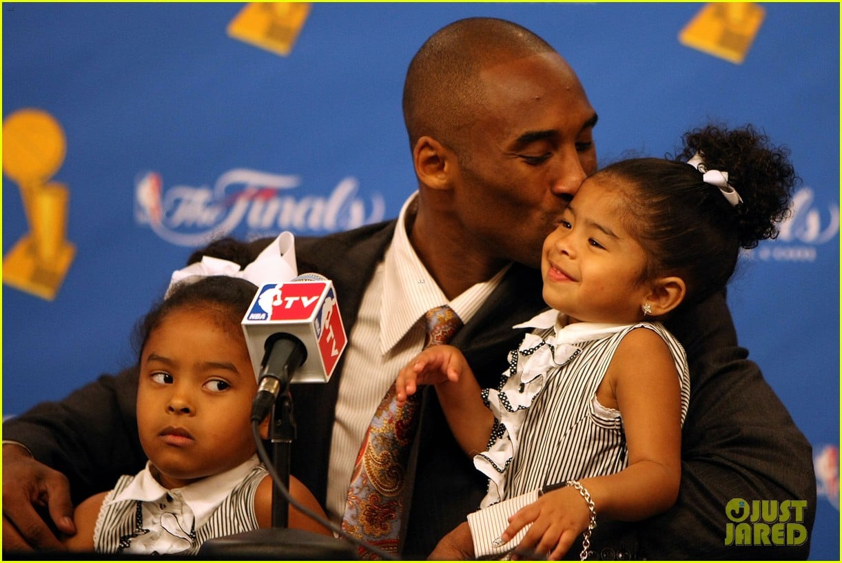 Kobe Bryant's 13-Year-Old Daughter Gianna Dies in Helicopter Crash With
