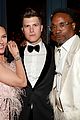 scarlett johansson switches it up at netflixs golden globes after party with colin jost 01
