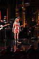 miranda lambert performs tequila does on the late show 02