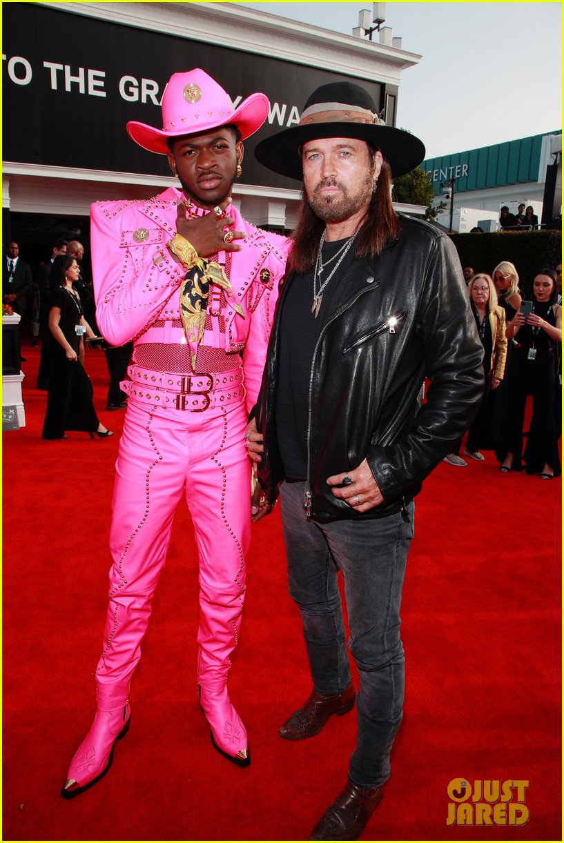 lil nas x billy ray cyrus bring old town road to grammys 2020 014423115