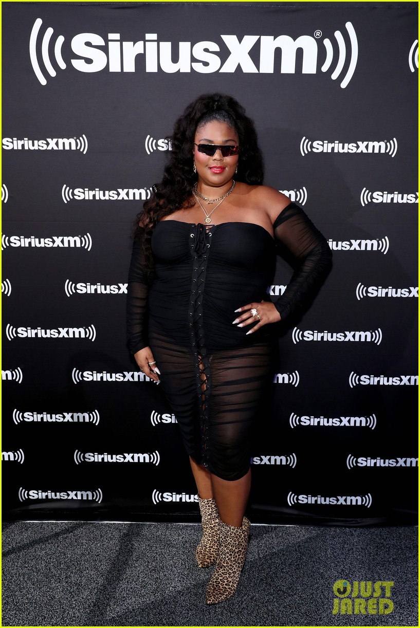 lizzo radio andy with andy cohen super bowl 024427210