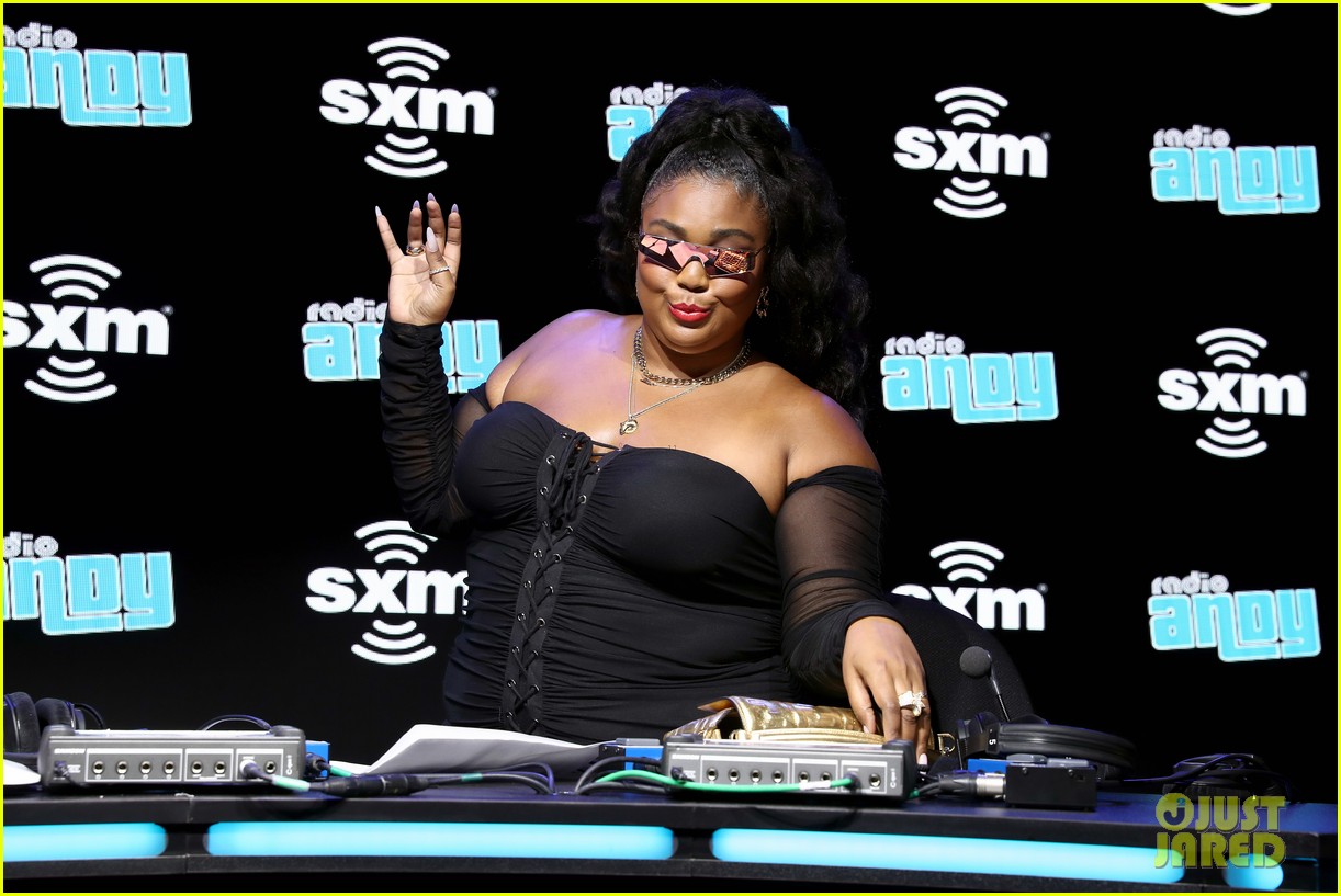 lizzo radio andy with andy cohen super bowl 074427215