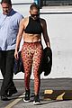 jennifer lopez abs for days at gym 02