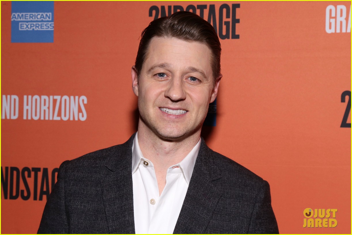 ben mckenzie gets support from wife morena baccarin at broadway debut in grand horizons 284421113
