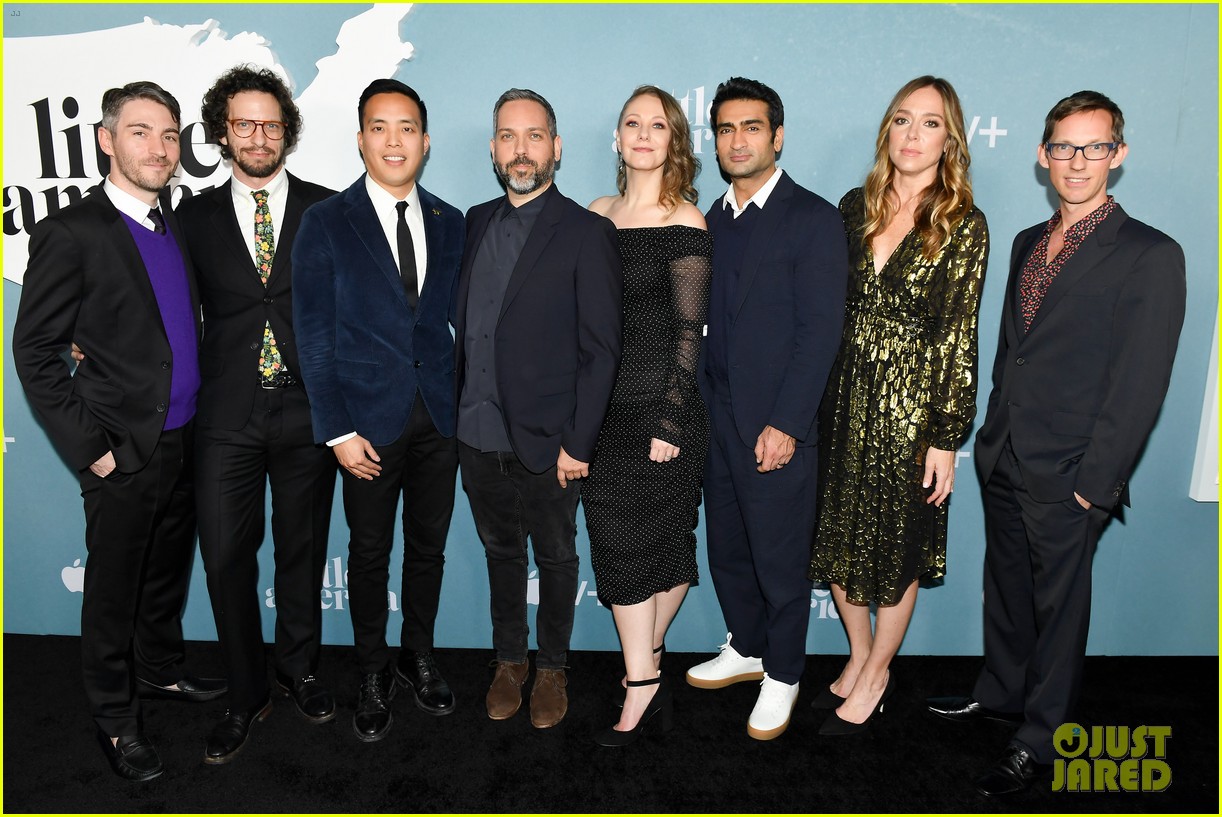 kumail nanjiani gets support from his silicon valley co stars at little america premiere 064420867