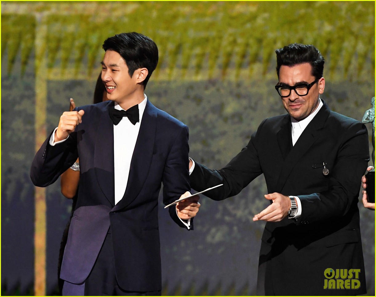 parasite becomes first foreign film to win best cast sag awards 2020 024419245
