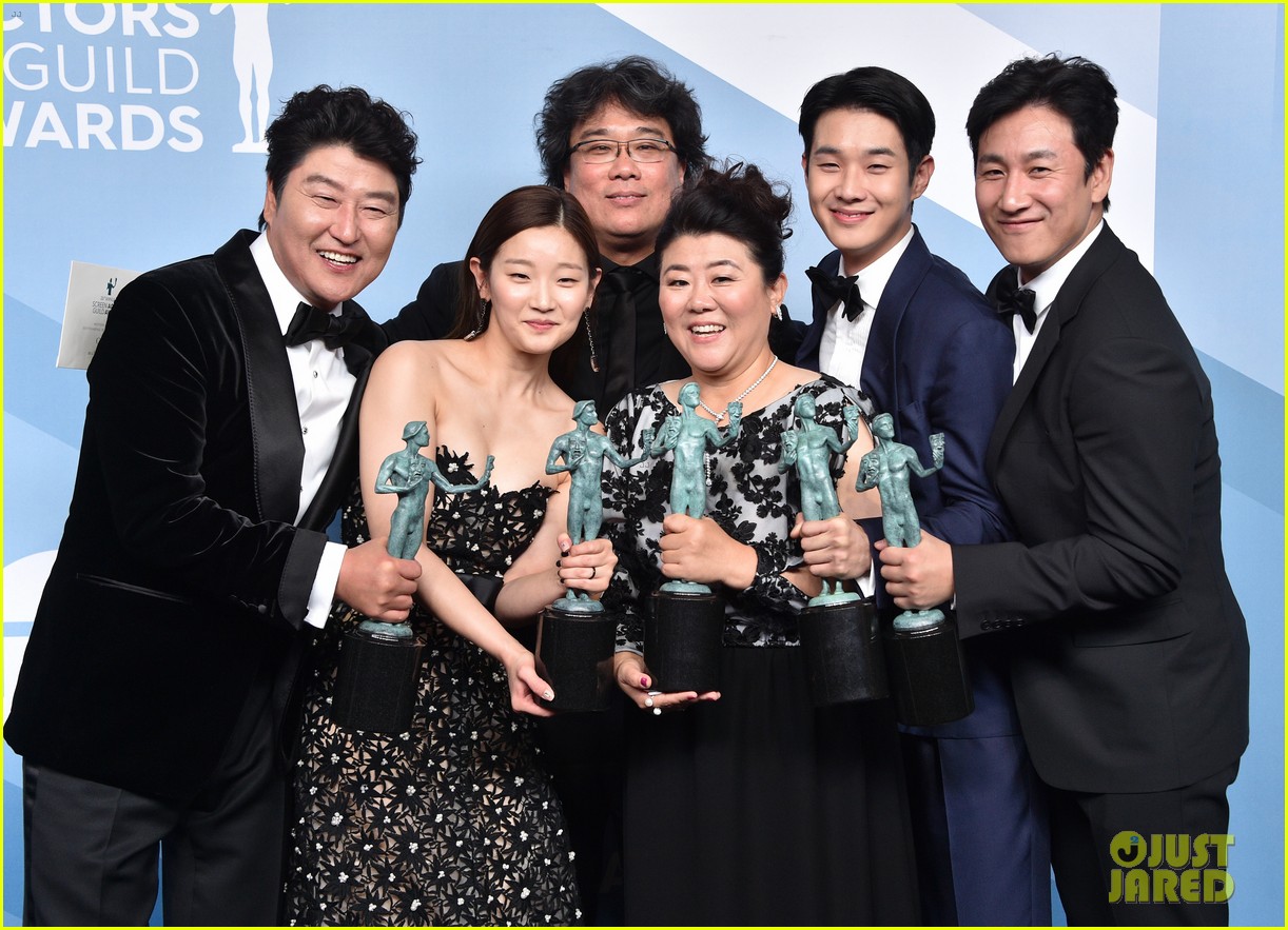 parasite becomes first foreign film to win best cast sag awards 2020 044419247