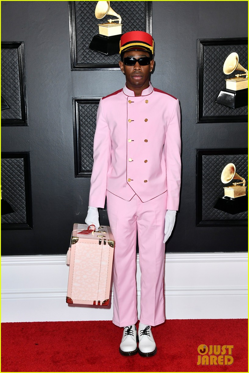 tyler the creator pink bellhop outfit grammys 2020 09