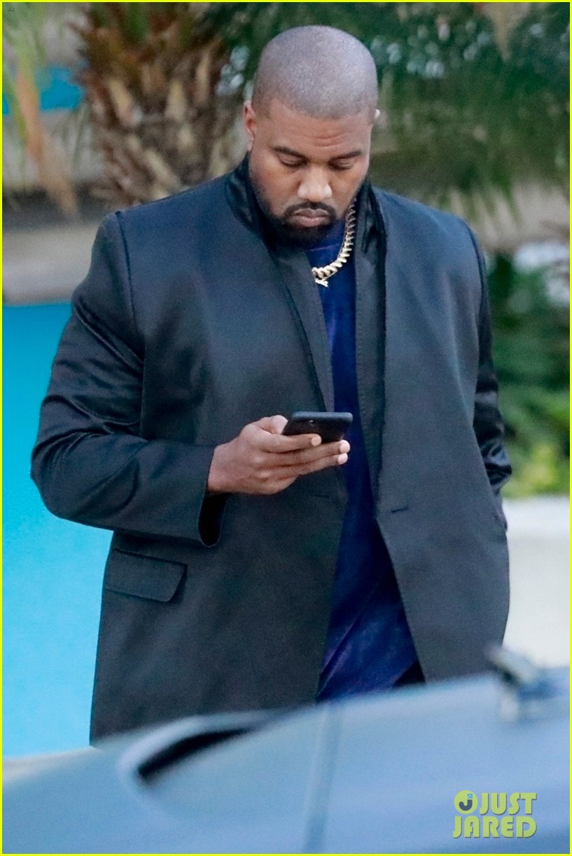kanye yeezy clogs